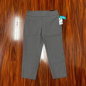 Audrey Black and White Patterned Leggings